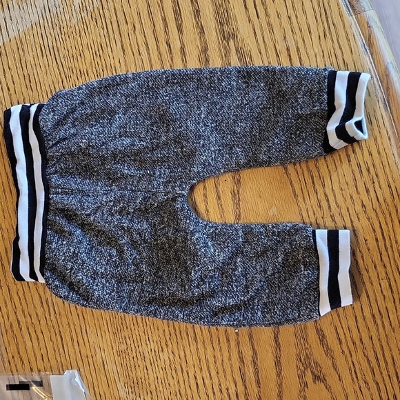Bundle of baby boys clothes - Picture 5 of 6